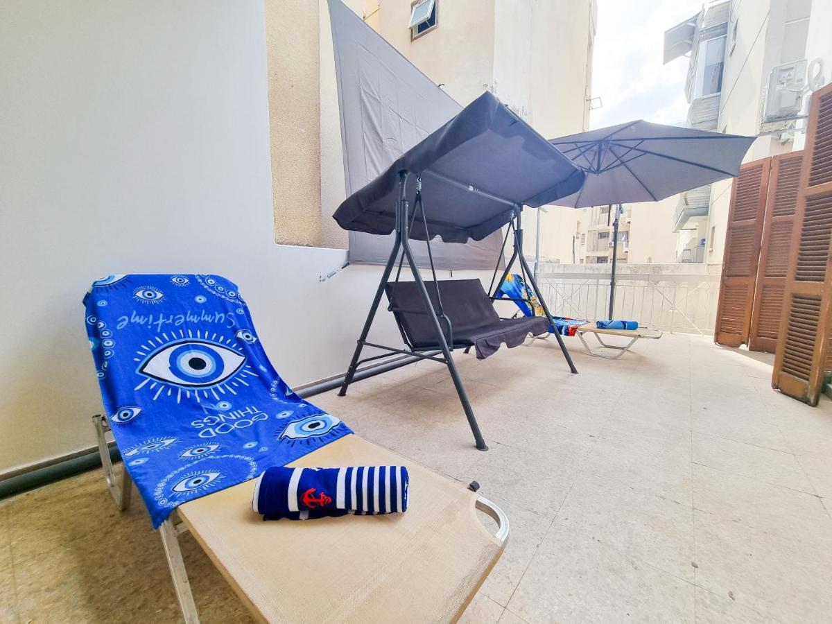 Citycenter Next To The Larnaca